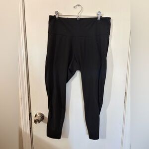 Women’s Old Navy Active XL Black High-Waisted Leggings Mesh Panneling